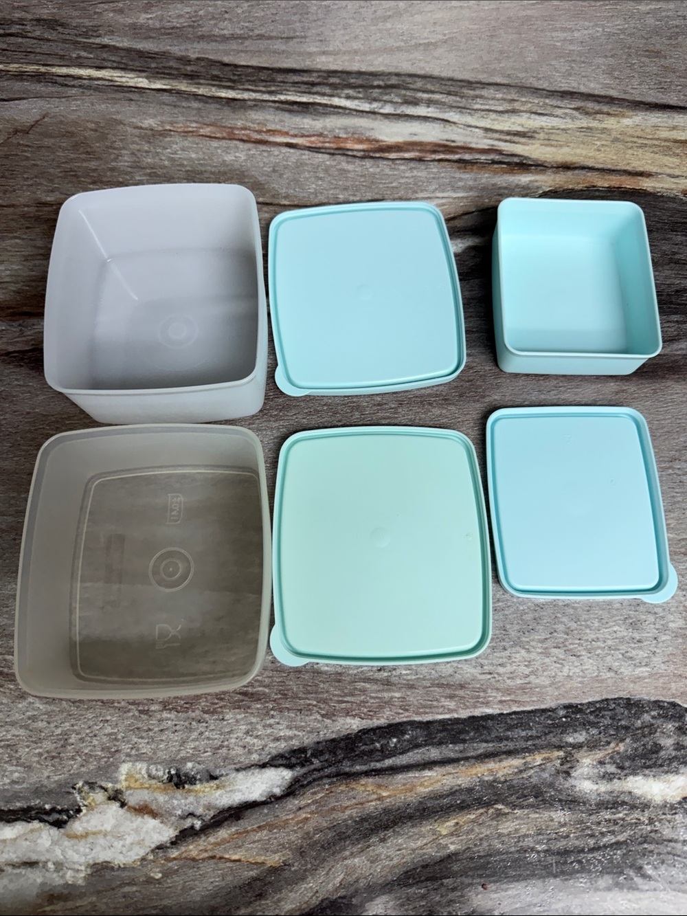 Tupperware Square Containers - Picture 2 of 4